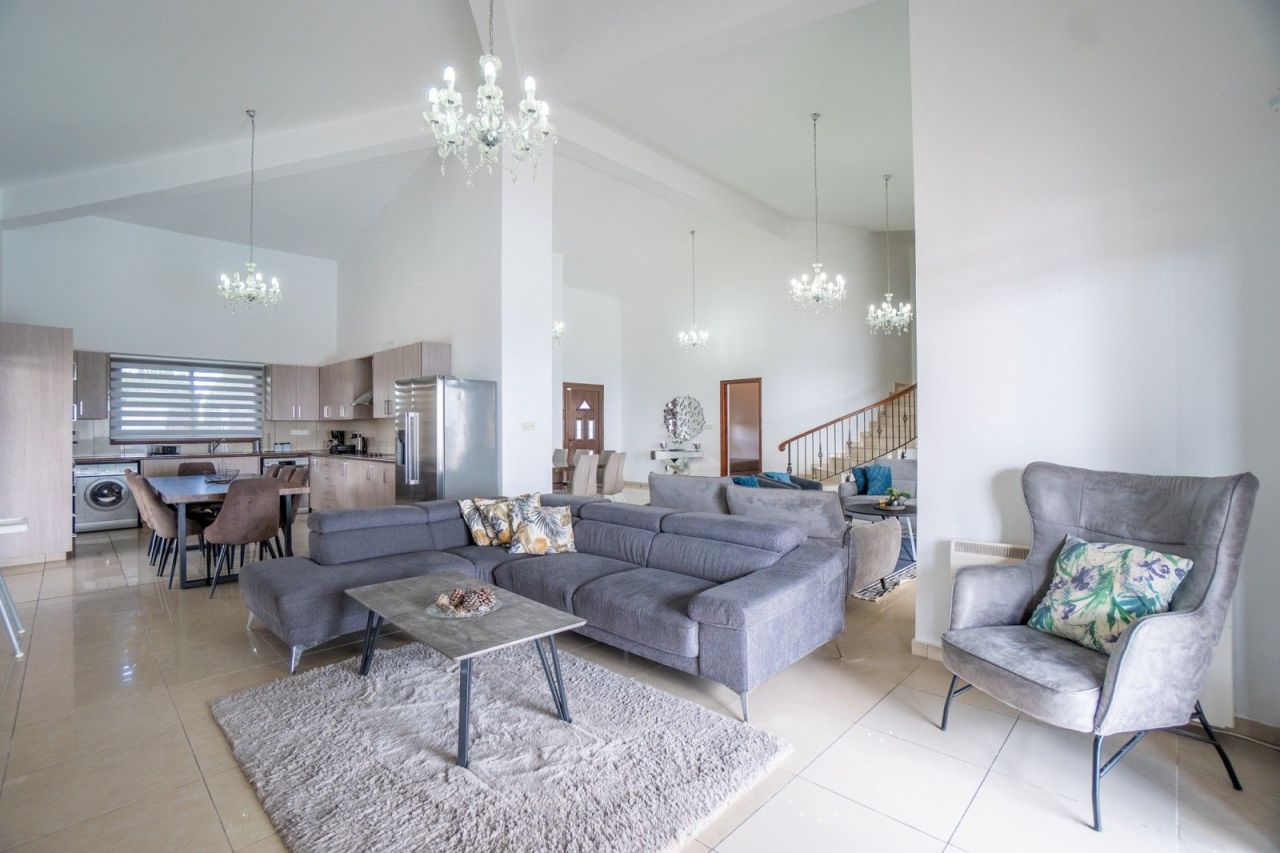 Вилла в Пафосе, Кипр, 350 м² - фото 8