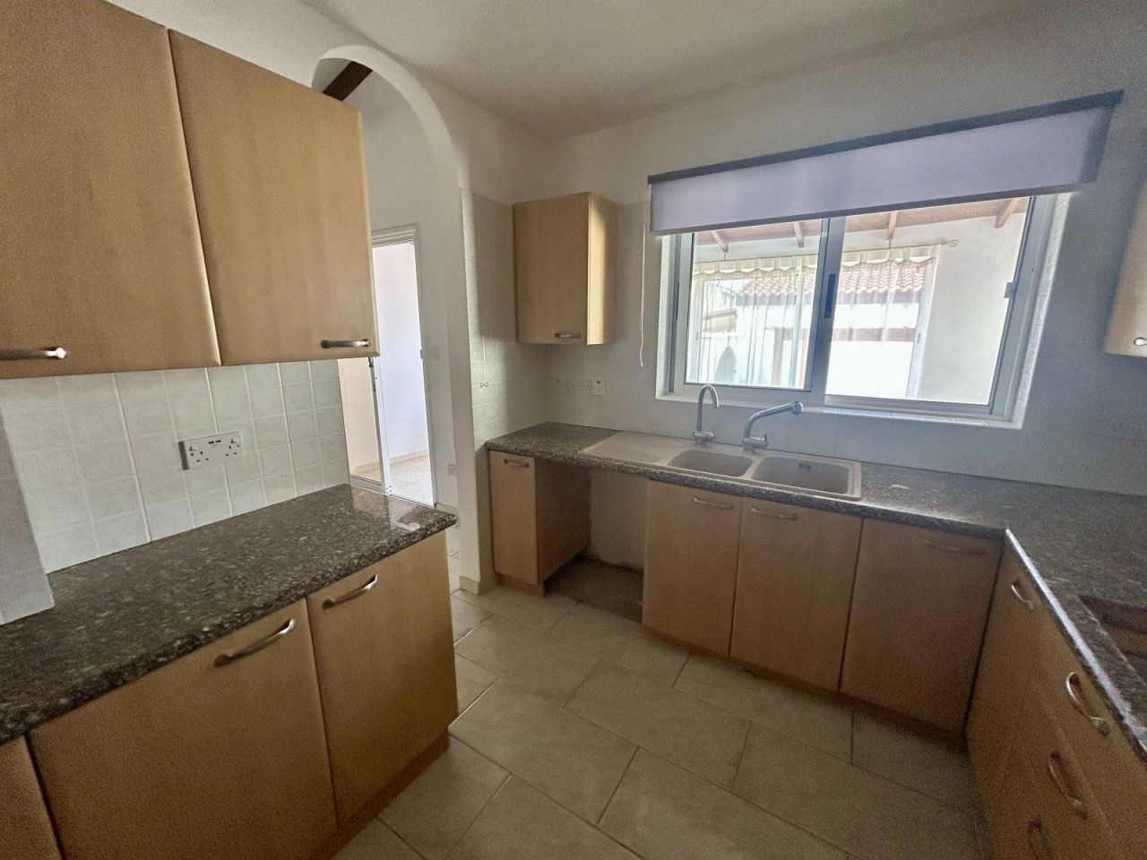 Бунгало в Пафосе, Кипр, 700 м² - фото 8