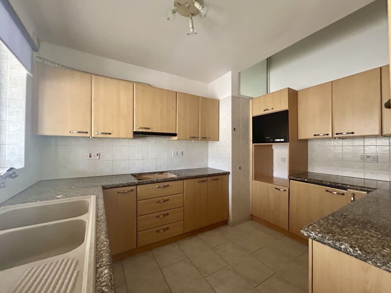 Бунгало в Пафосе, Кипр, 700 м² - фото 9