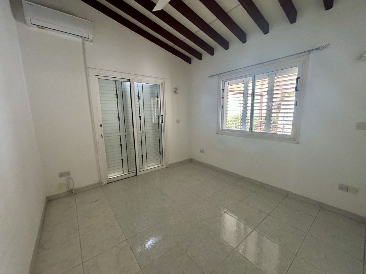 Бунгало в Пафосе, Кипр, 700 м² - фото 11