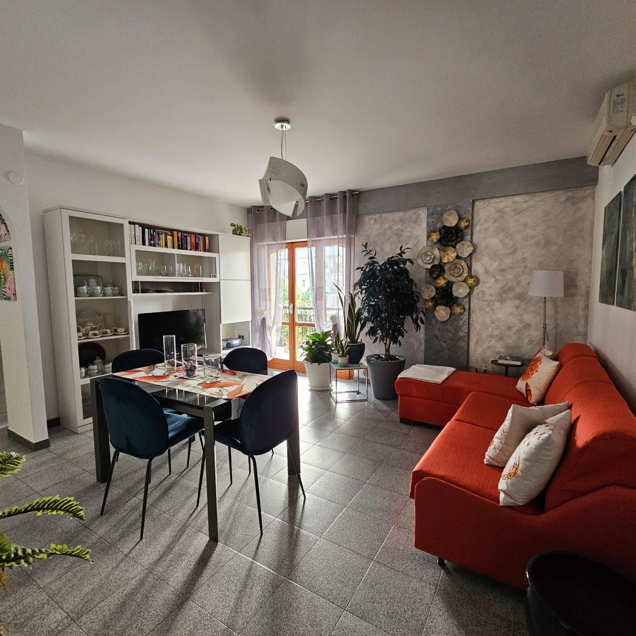 Квартира в Скалее, Италия, 80 м² - фото 1