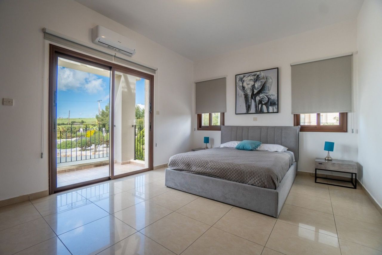 Вилла в Пафосе, Кипр, 350 м² - фото 12