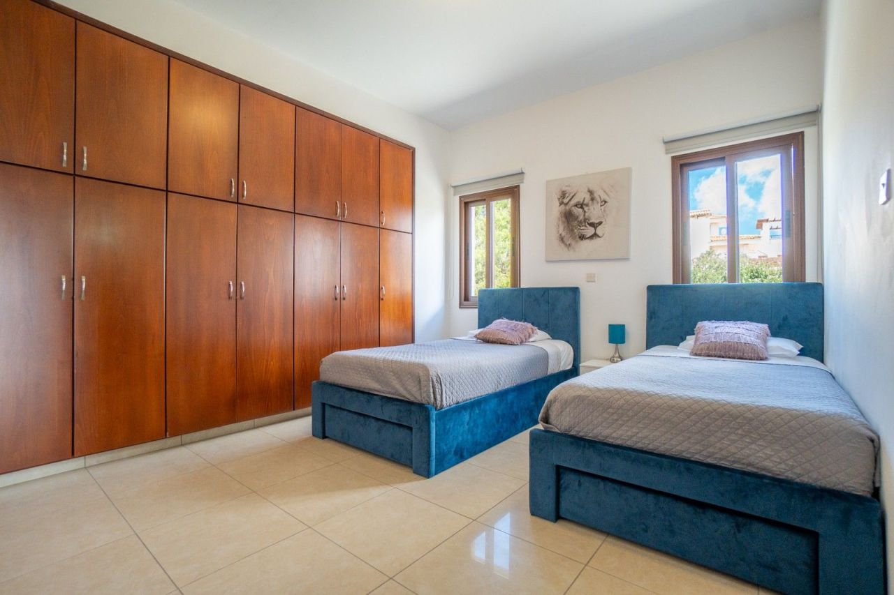 Вилла в Пафосе, Кипр, 350 м² - фото 19