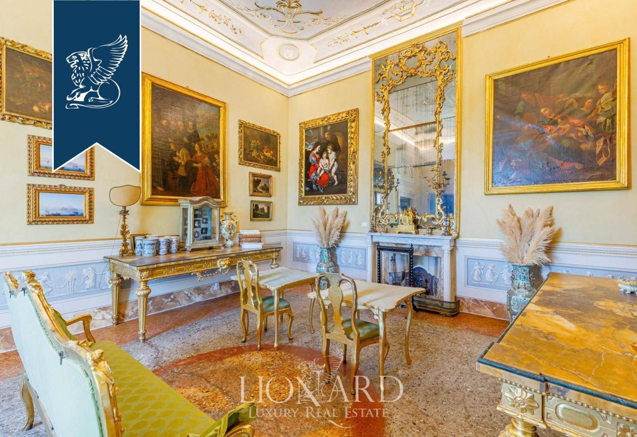 Вилла в Капаннори, Италия, 3 200 м² - фото 14