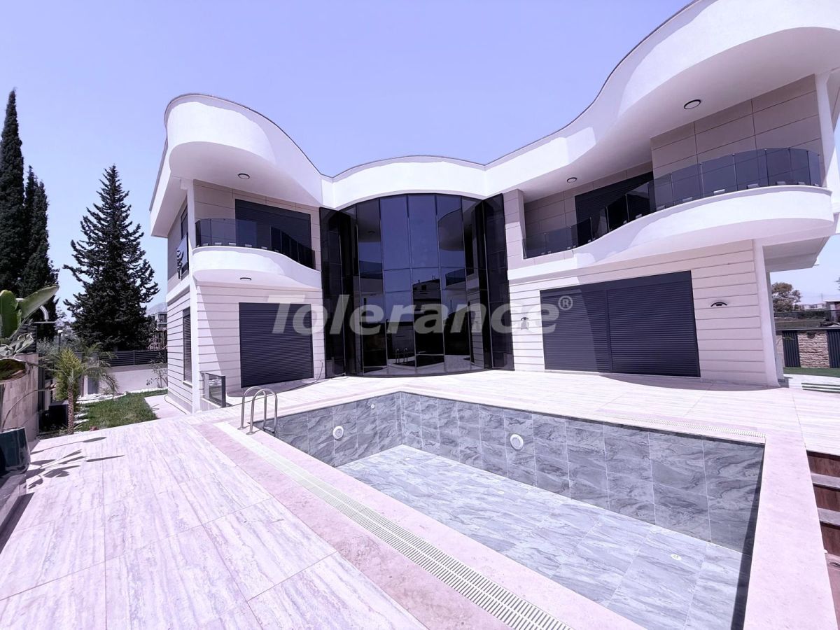 Вилла в Анталии, Турция, 600 м² - фото 1