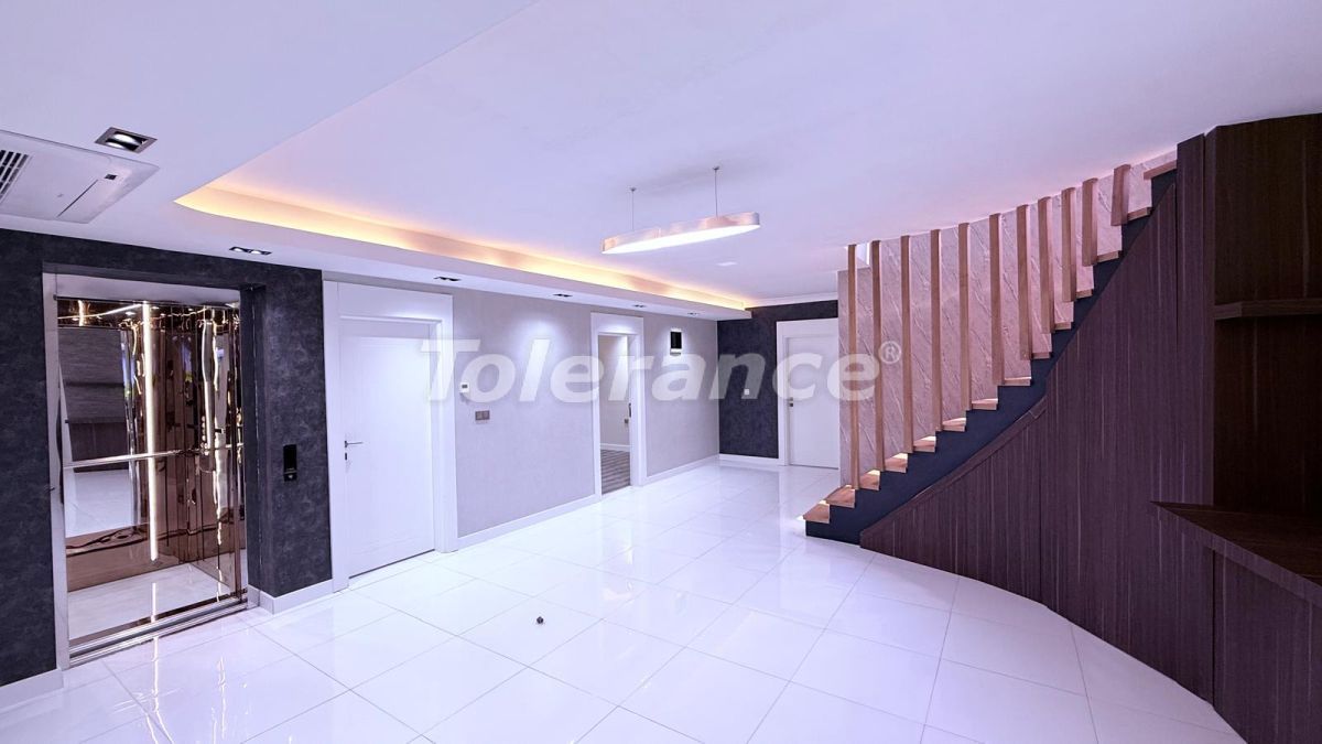 Вилла в Анталии, Турция, 600 м² - фото 15