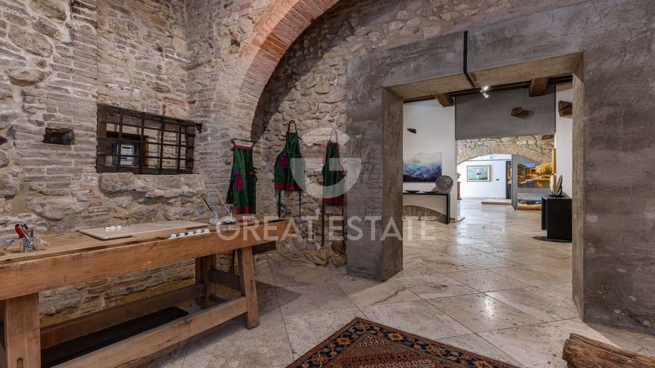 Апартаменты в Монтепульчано, Италия, 405 м² - фото 6