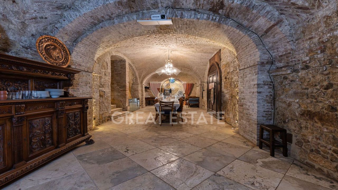 Апартаменты в Монтепульчано, Италия, 405 м² - фото 10