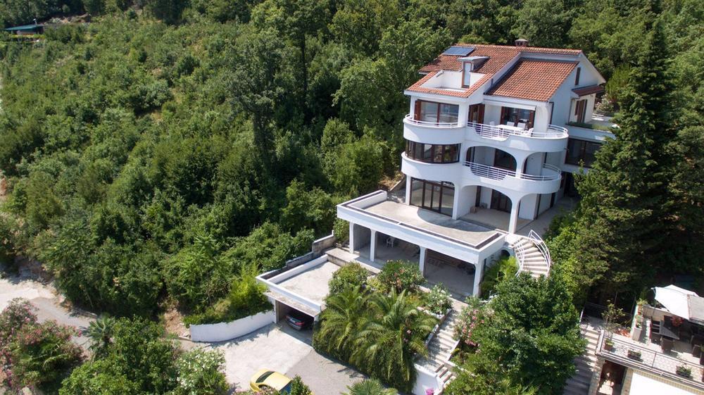 Вилла в Опатии, Хорватия, 615 м² - фото 1