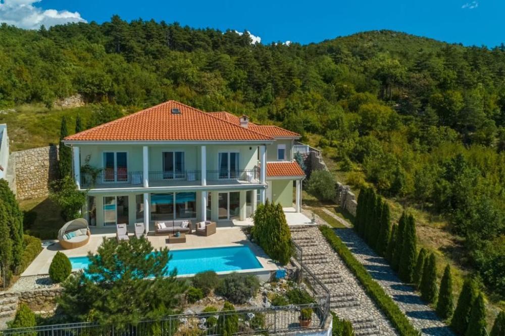 Вилла в Цриквенице, Хорватия, 550 м² - фото 1