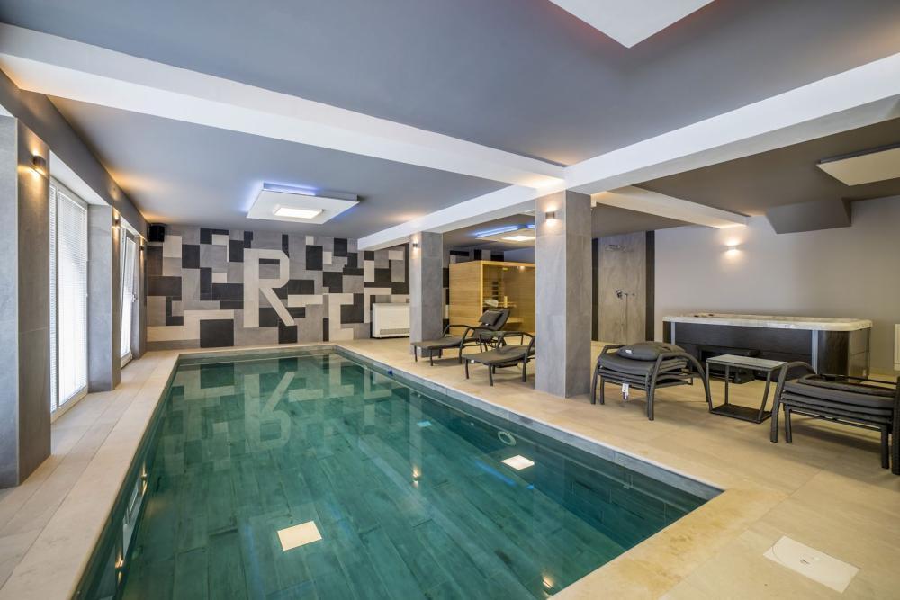 Отель, гостиница Čižići, Dobrinj, Хорватия, 790 м² - фото 1