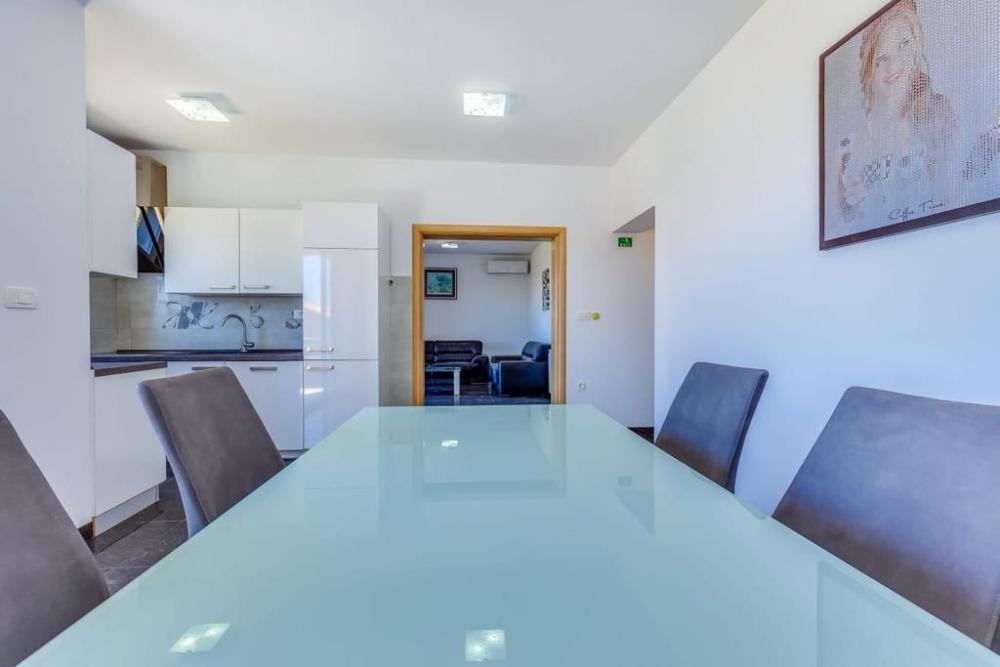 Отель, гостиница на Рабе, Хорватия, 353 м² - фото 10