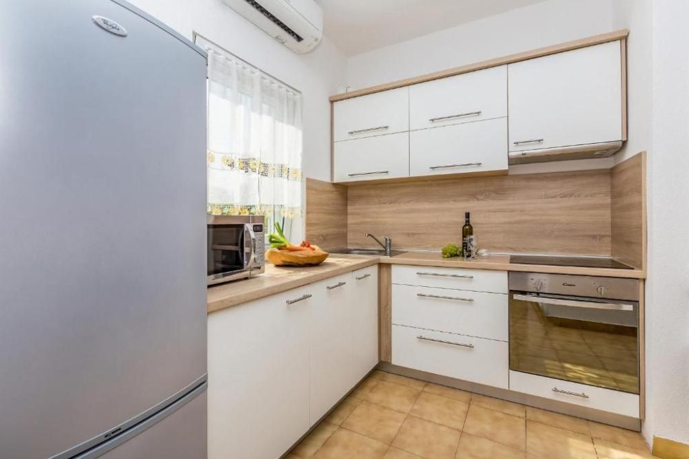 Отель, гостиница в Малинска-Дубашнице, Хорватия, 681 м² - фото 11