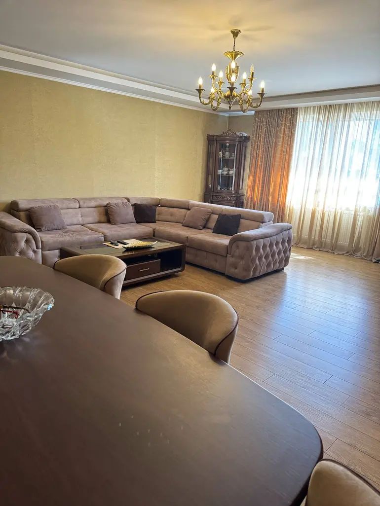 Квартира в Тбилиси, Грузия, 125 м² - фото 2