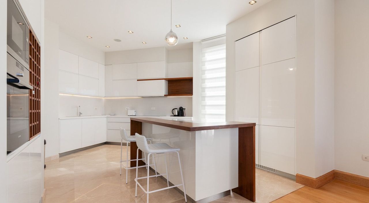 Вилла в Режевичах, Черногория, 600 м² - фото 2