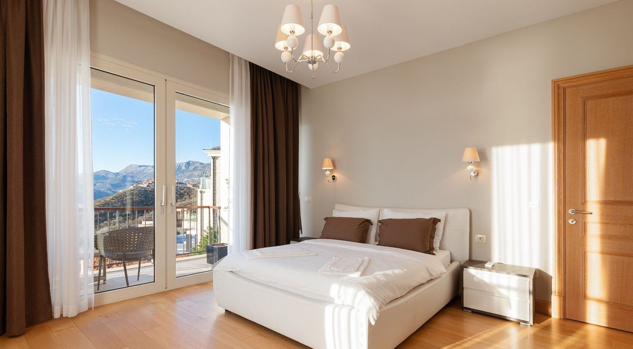 Вилла в Режевичах, Черногория, 600 м² - фото 7