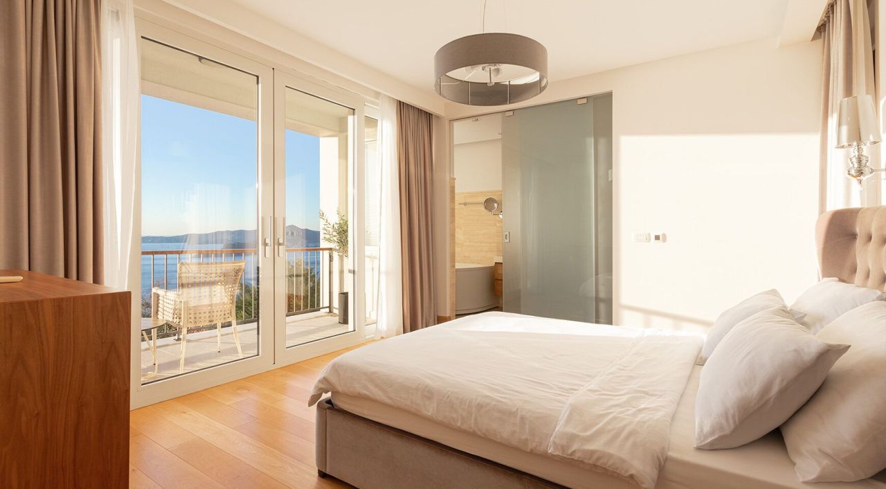 Вилла в Режевичах, Черногория, 600 м² - фото 8