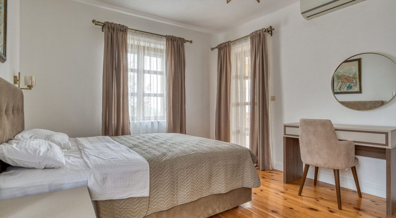 Вилла в Режевичах, Черногория, 480 м² - фото 8