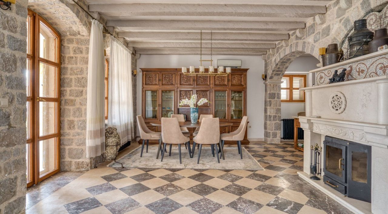 Вилла в Режевичах, Черногория, 480 м² - фото 11