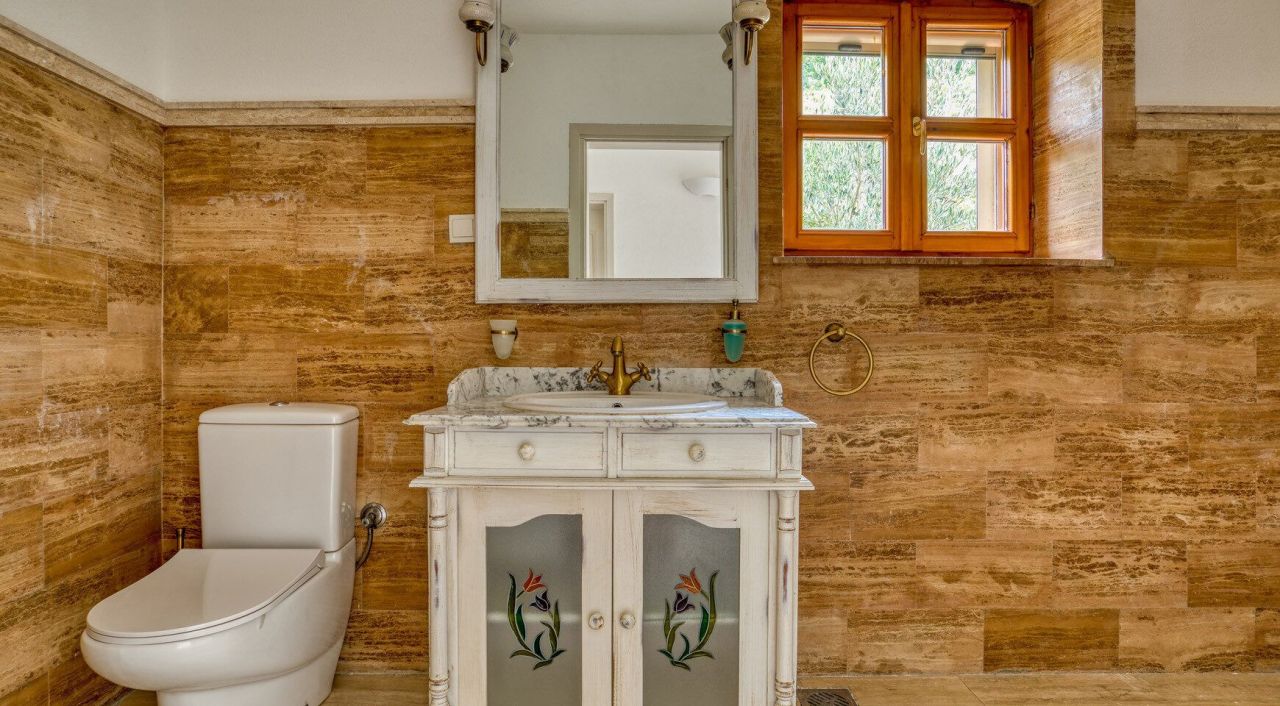 Вилла в Режевичах, Черногория, 480 м² - фото 3