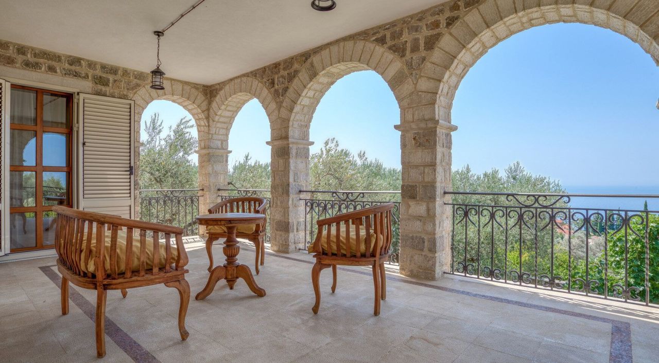 Вилла в Режевичах, Черногория, 480 м² - фото 12