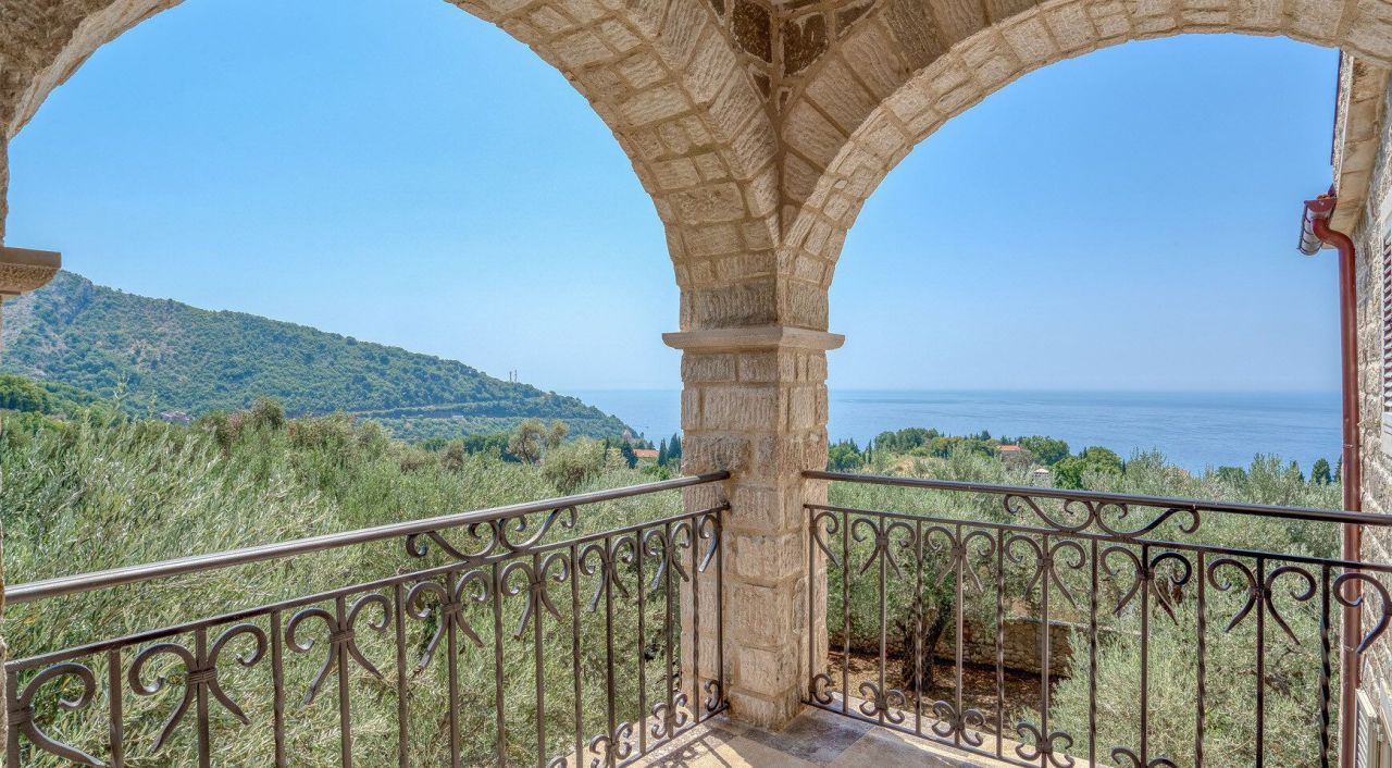 Вилла в Режевичах, Черногория, 480 м² - фото 13