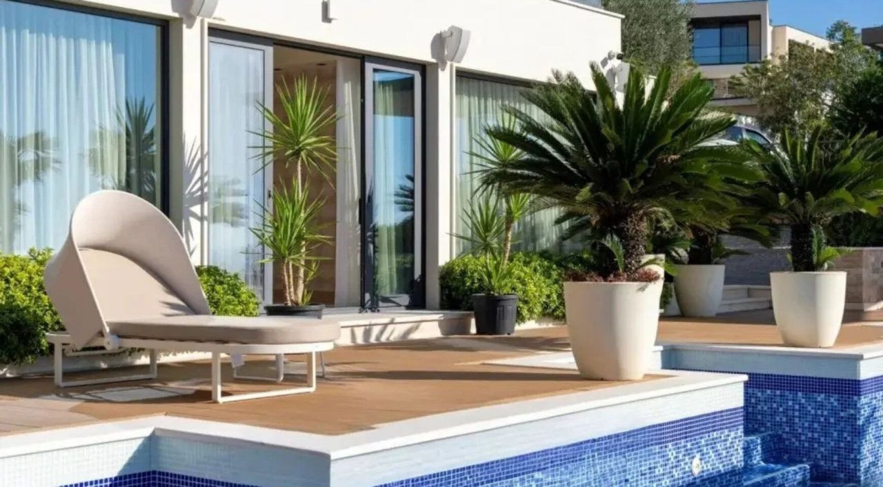 Вилла в Режевичах, Черногория, 400 м² - фото 6