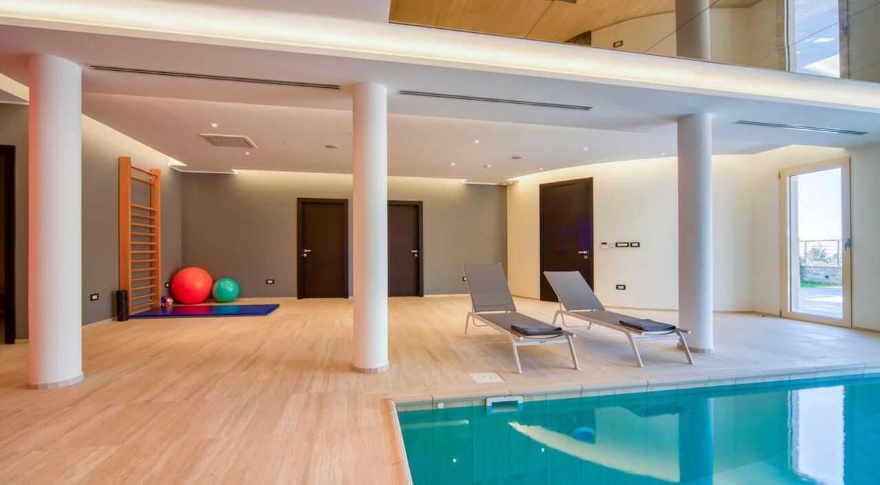 Вилла в Режевичах, Черногория, 750 м² - фото 13