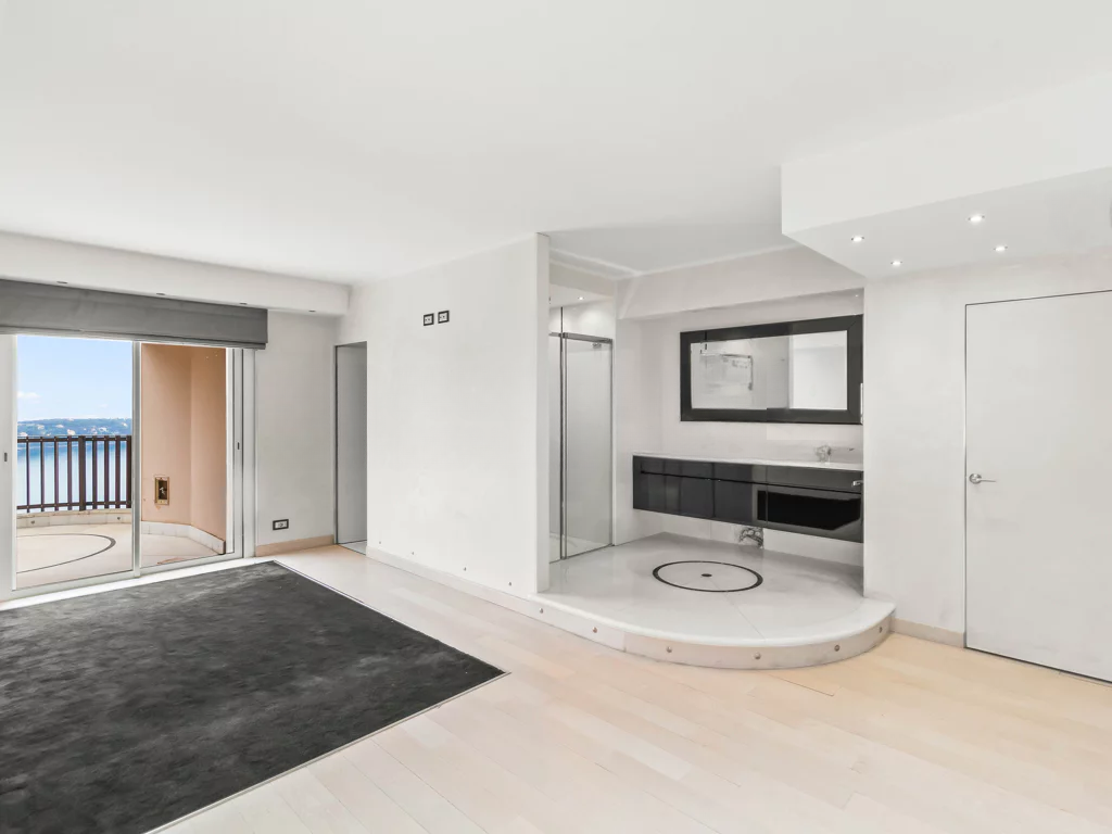 Квартира в Сен-Романе, Монако, 230 м² - фото 1