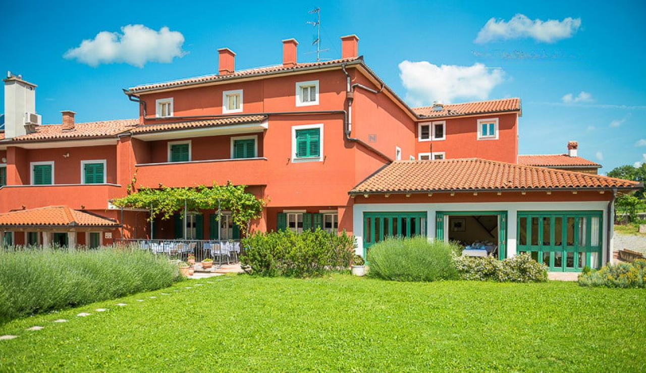 Дом в Сежане, Словения, 550 м² - фото 1