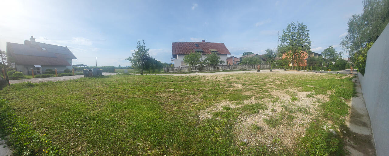 Земля в Любляне, Словения, 497 м² - фото 1