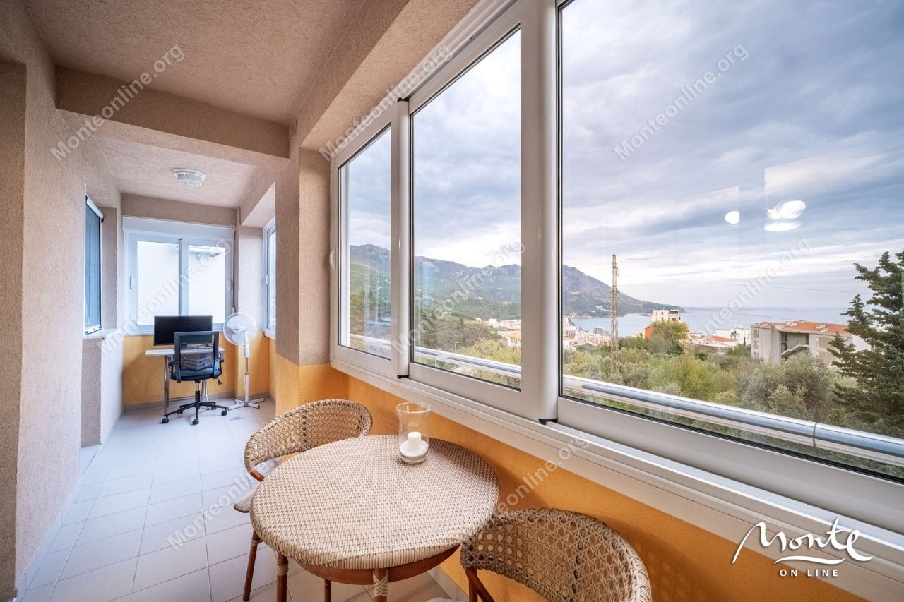 Апартаменты в Бечичи, Черногория, 55 м² - фото 1