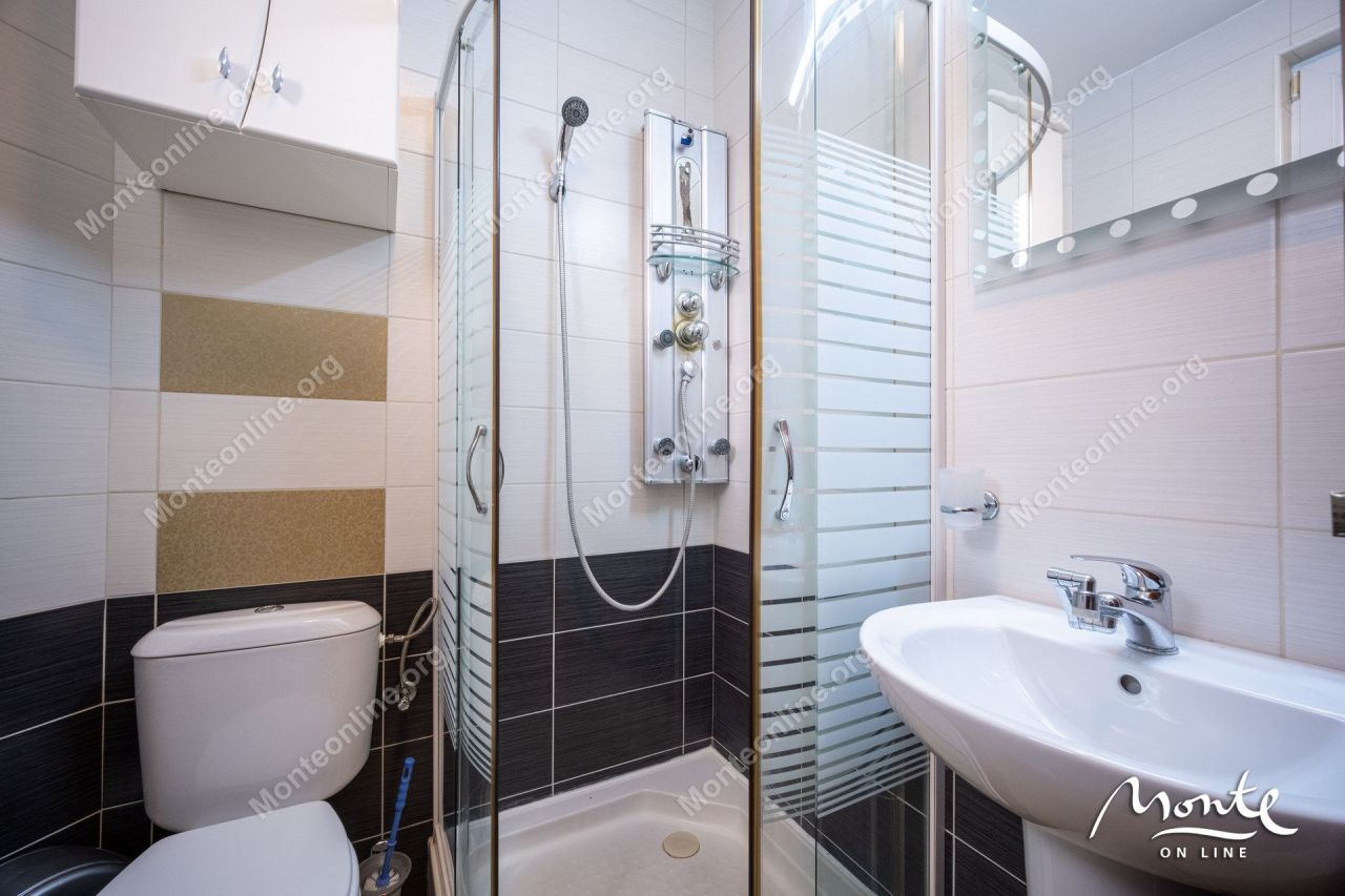 Апартаменты в Бечичи, Черногория, 55 м² - фото 17