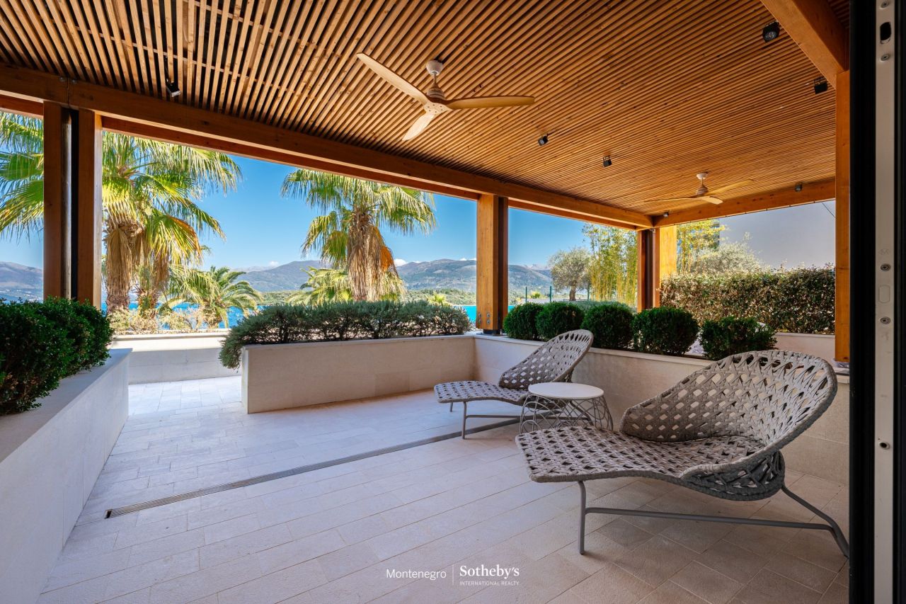 Апартаменты в Тивате, Черногория, 710 м² - фото 1