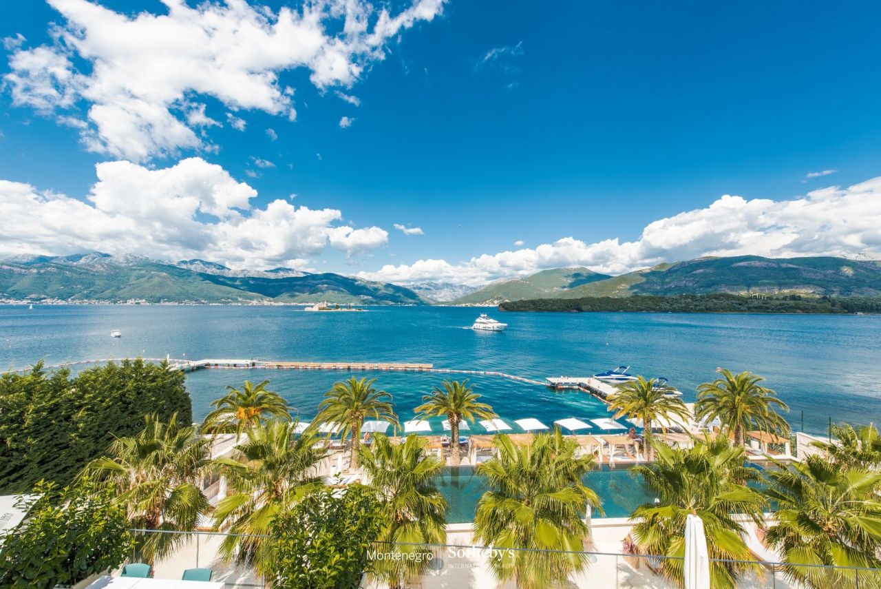 Апартаменты в Тивате, Черногория, 710 м² - фото 2