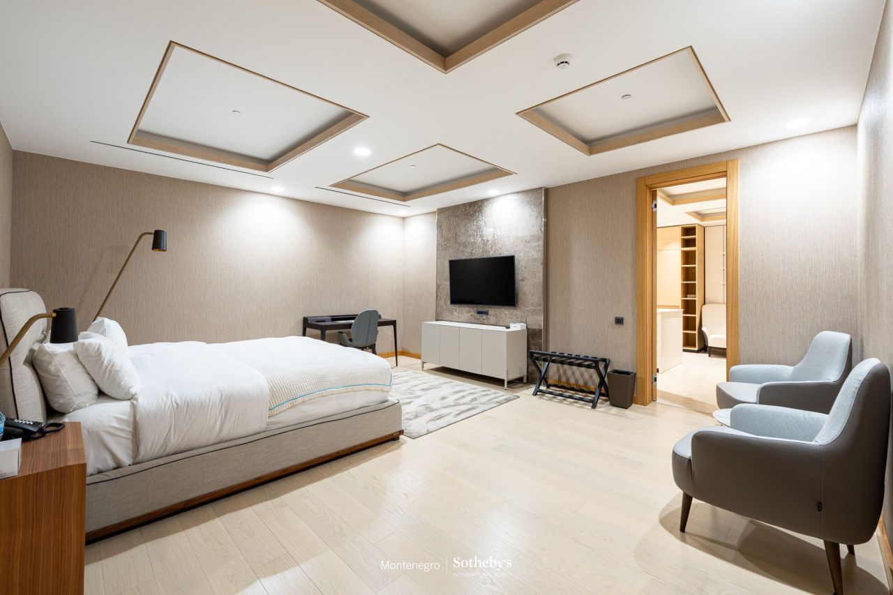 Апартаменты в Тивате, Черногория, 710 м² - фото 11