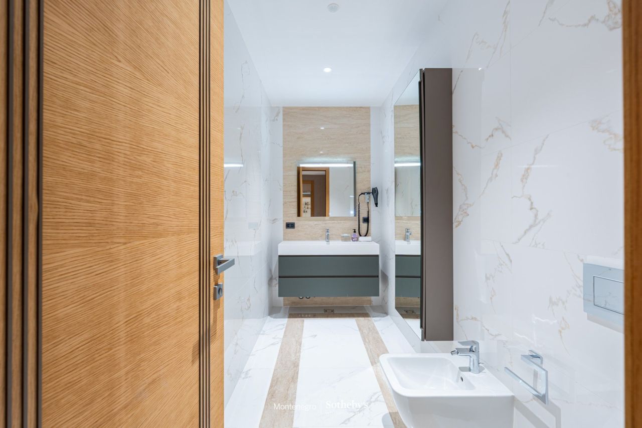 Апартаменты в Тивате, Черногория, 710 м² - фото 13