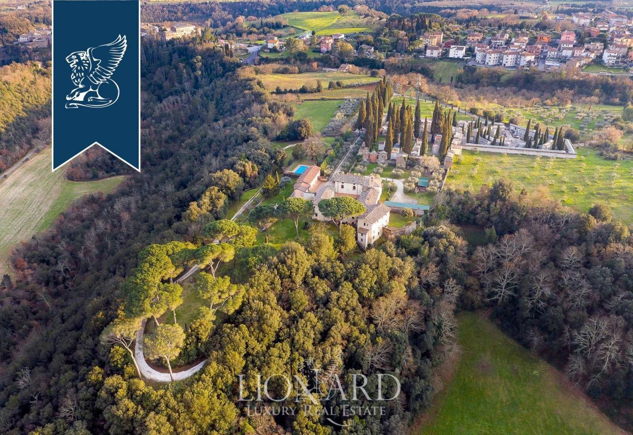 Вилла в Витербо, Италия, 1 800 м² - фото 6