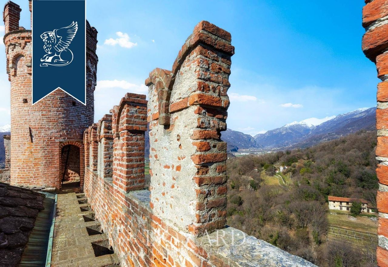 Замок в Турине, Италия, 2 525 м² - фото 7