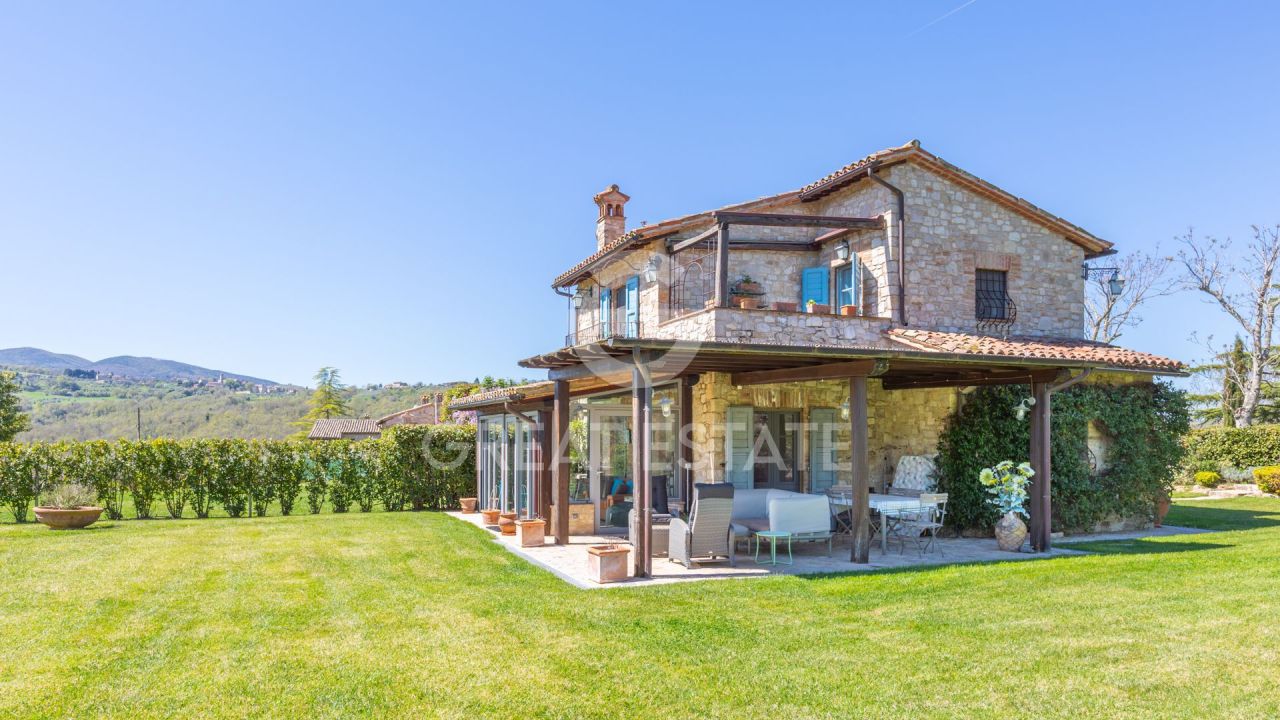 Дом в Тоди, Италия, 133 м² - фото 3