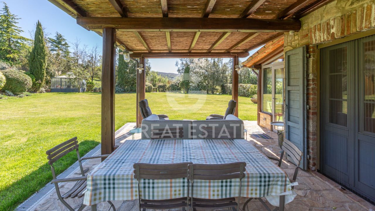 Дом в Тоди, Италия, 133 м² - фото 4