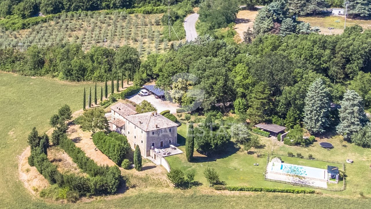 Дом в Баски, Италия, 536.4 м² - фото 4