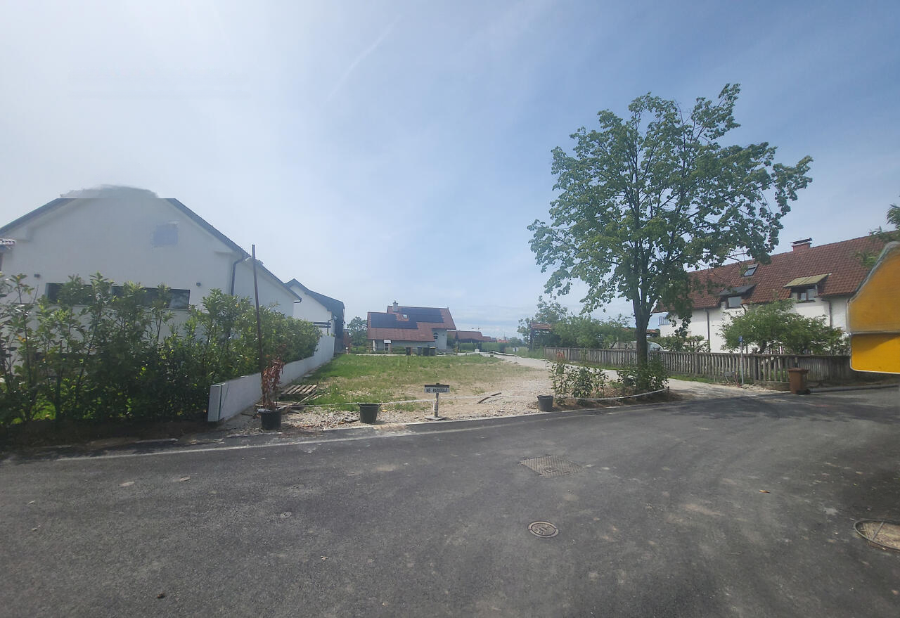 Земля в Любляне, Словения, 497 м² - фото 17