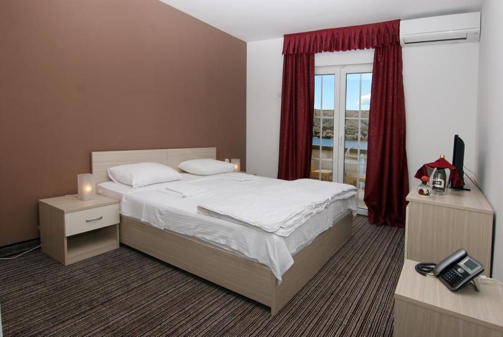 Отель, гостиница на острове Паг, Хорватия, 1 500 м² - фото 11