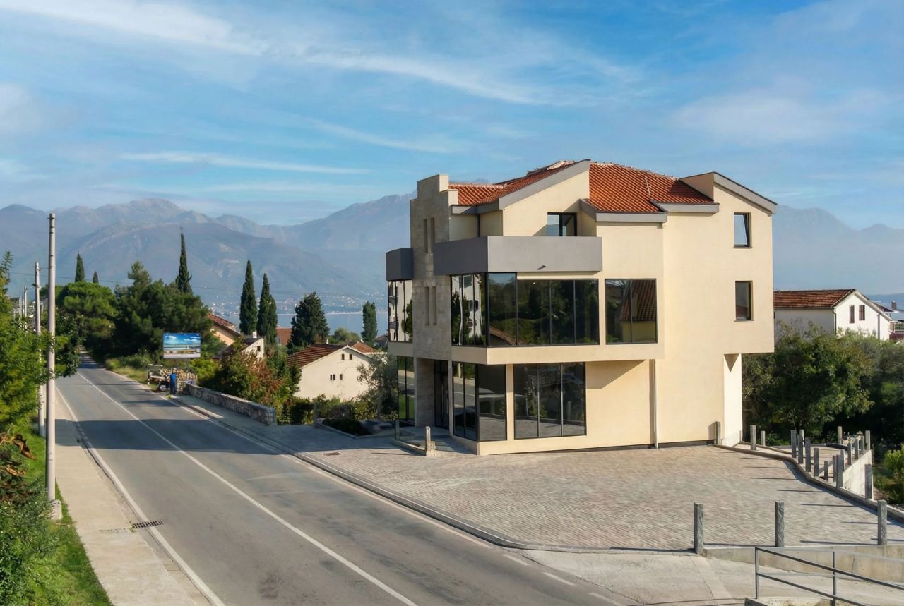 Офис в Херцег-Нови, Черногория, 420 м² - фото 2