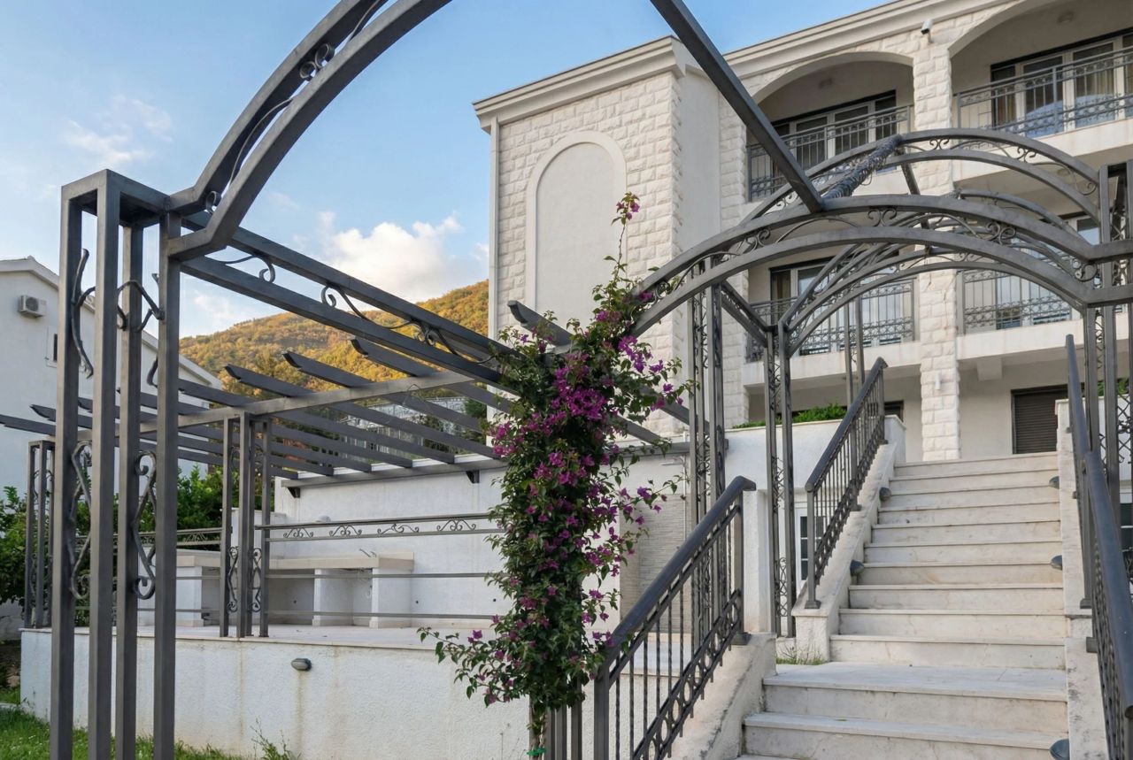 Дом в Херцег-Нови, Черногория, 269 м² - фото 4