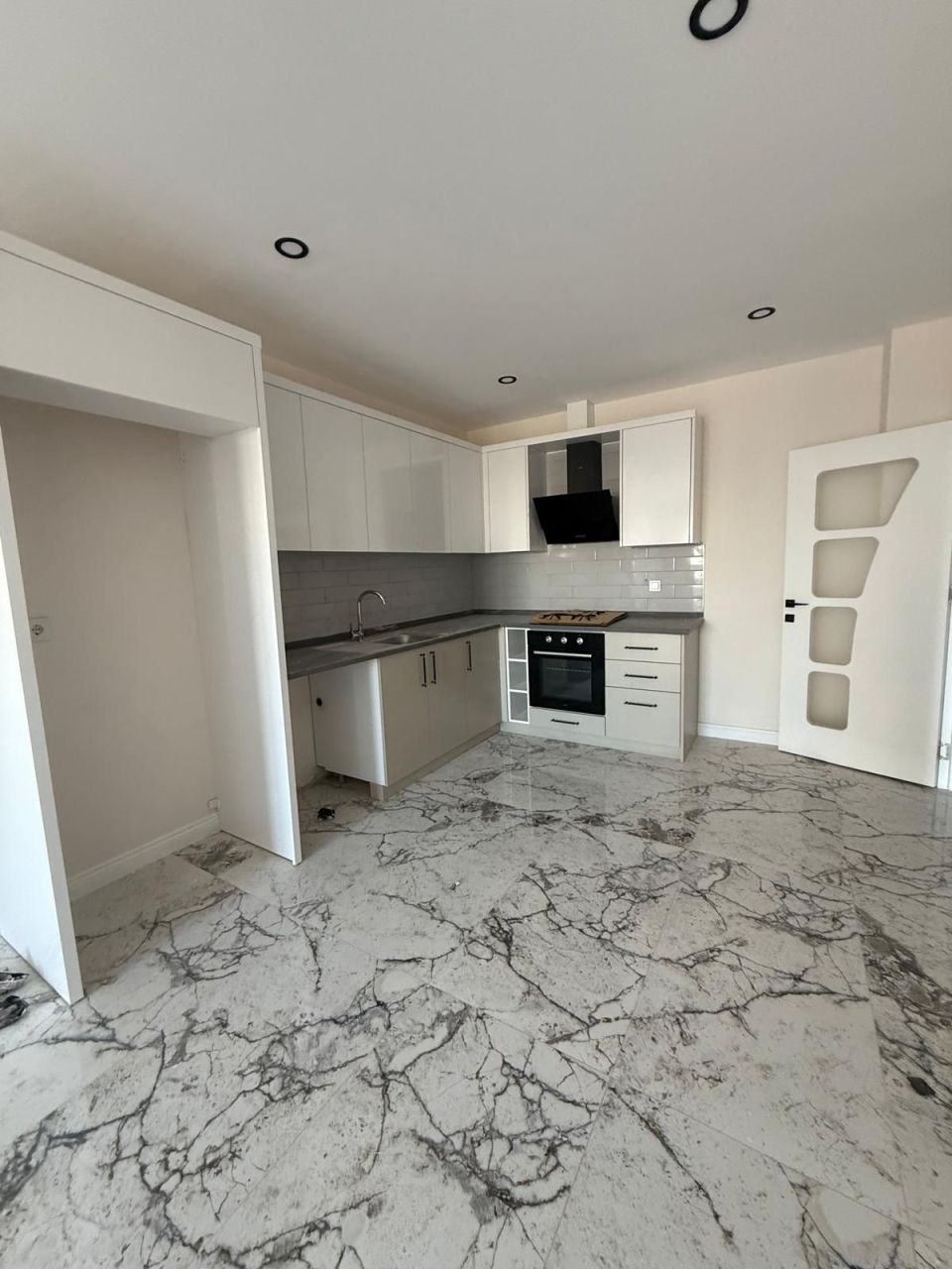 Квартира в Анталии, Турция, 75 м² - фото 2