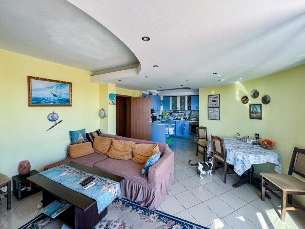 Квартира в Бургасе, Болгария, 112 м² - фото 1