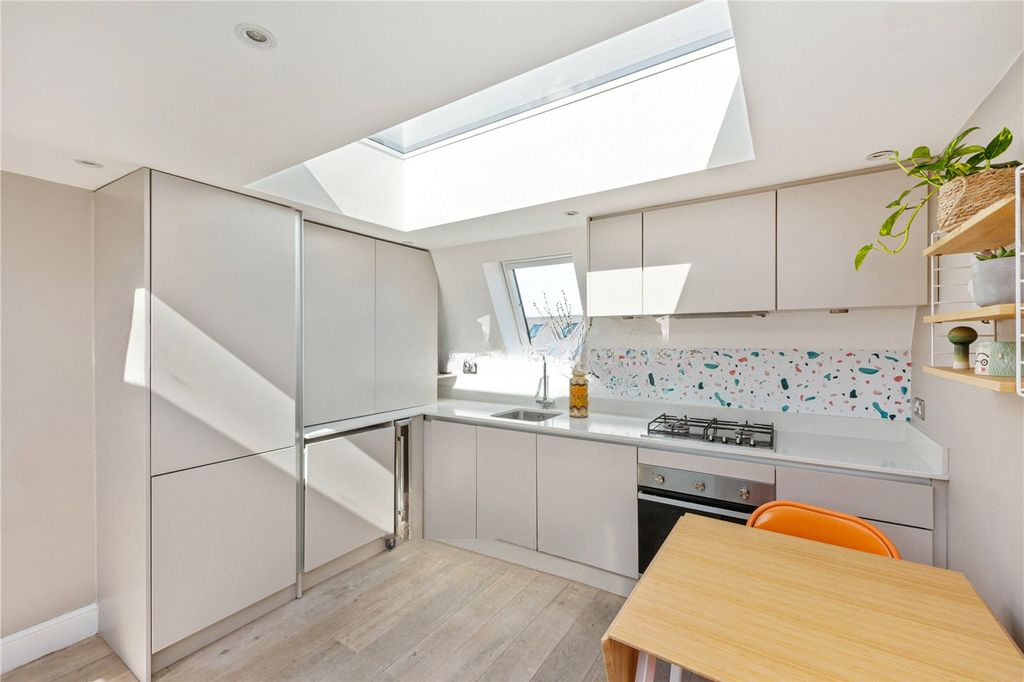 Квартира в Лондоне, Великобритания, 49 м² - фото 1