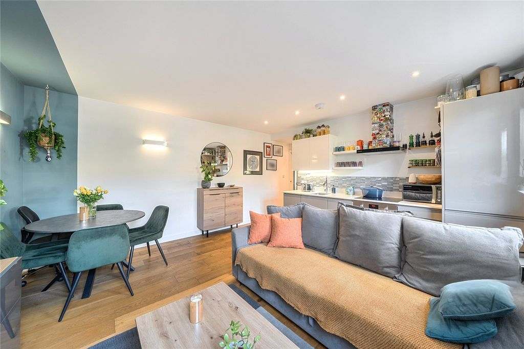 Квартира в Лондоне, Великобритания, 36 м² - фото 1